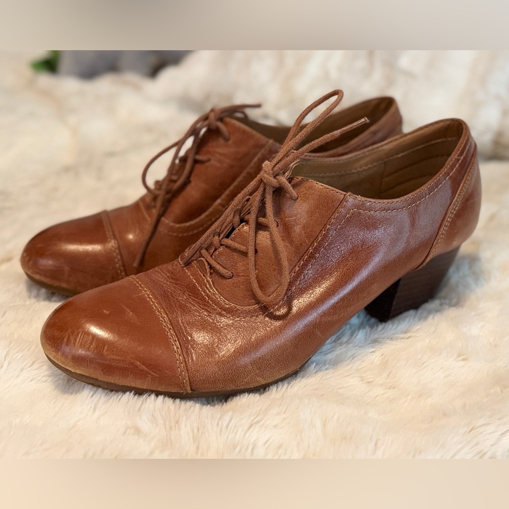 Comfortiva Brown Leather Ankle Boots